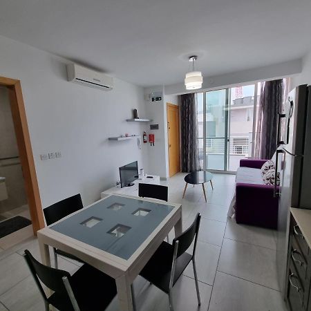 Metrostays Apartament St Julian Malta Saint Julian's Екстер'єр фото