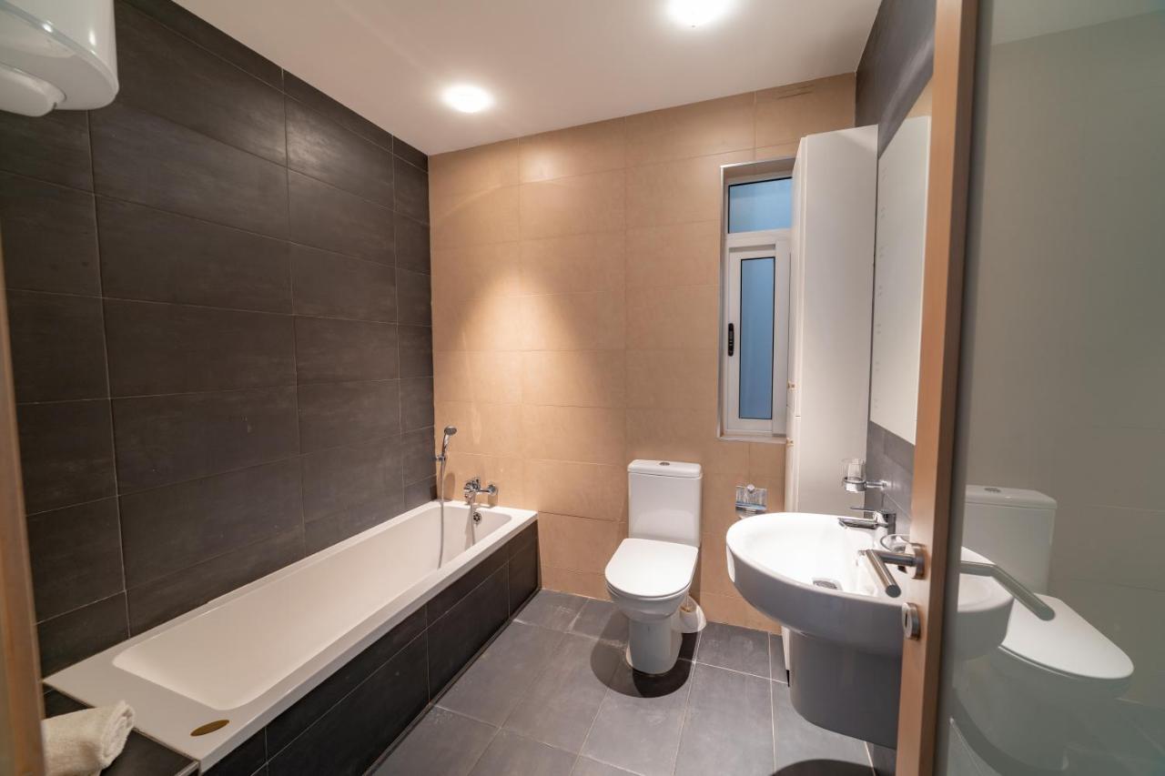 Metrostays Apartament St Julian Malta Saint Julian's Екстер'єр фото