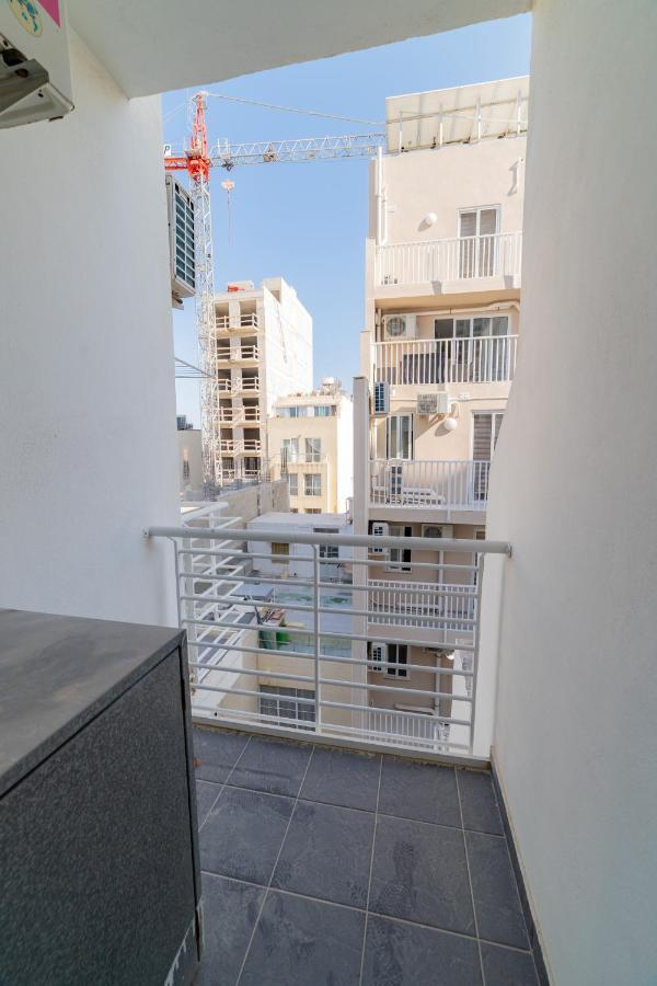 Metrostays Apartament St Julian Malta Saint Julian's Екстер'єр фото
