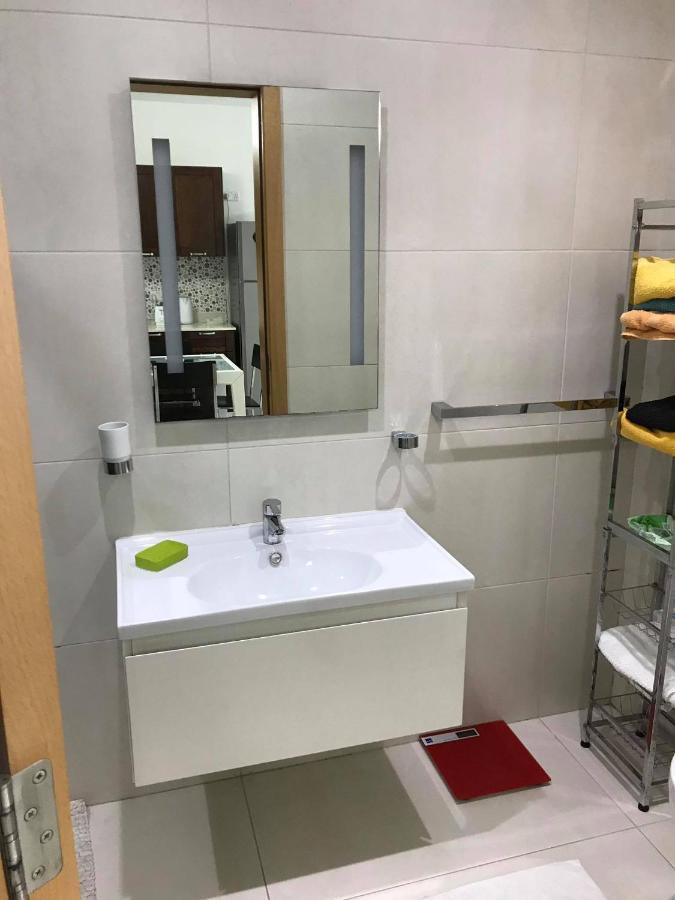 Metrostays Apartament St Julian Malta Saint Julian's Екстер'єр фото